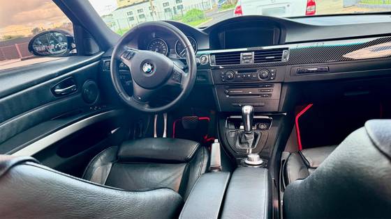 BMW 330i 3.0 MOTORSPORT SEDAN 24V GASOLINA 4P AUTOMÁTICO